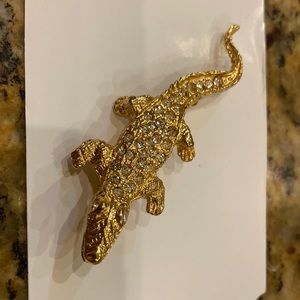 Golden Alligator pin